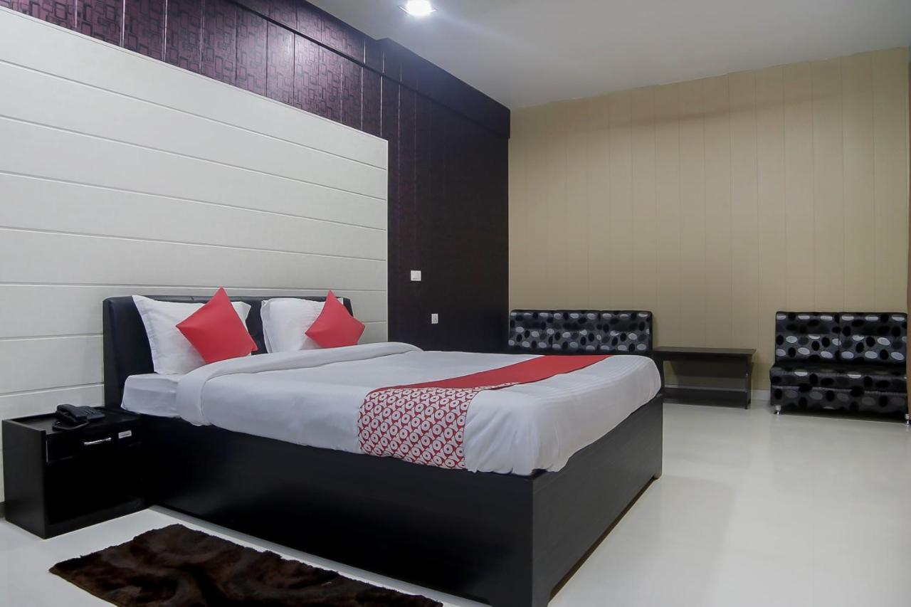 Oyo 30488 Satkar Hotel Pithoragarh Ngoại thất bức ảnh