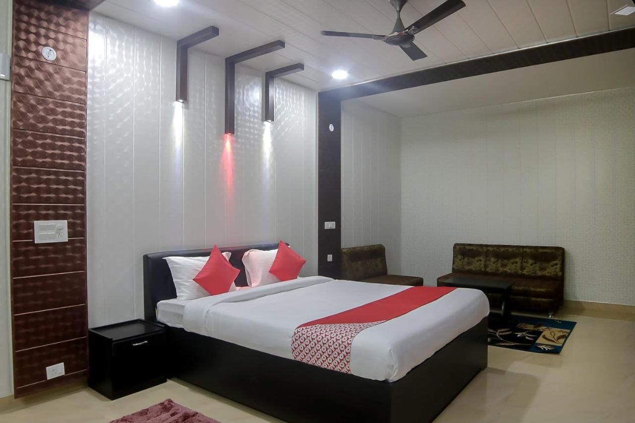 Oyo 30488 Satkar Hotel Pithoragarh Ngoại thất bức ảnh