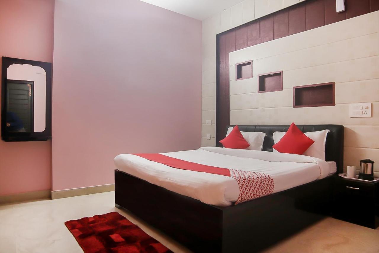 Oyo 30488 Satkar Hotel Pithoragarh Ngoại thất bức ảnh
